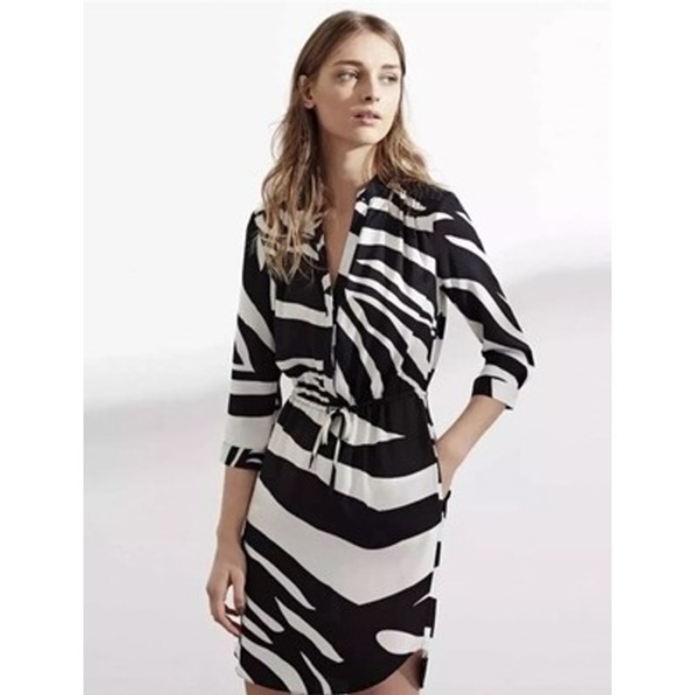 Diane von Furstenberg Zebra Print Silk Shirt Dress Black White 3/4 Sleeve Size 2